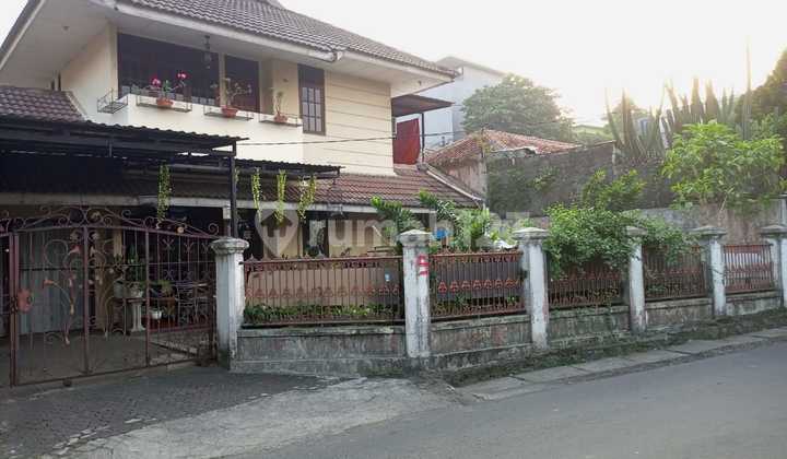 Need Money!! House in Rempoa, South Jakarta Border Need Money!! House in Rempoa, South Jakarta Border