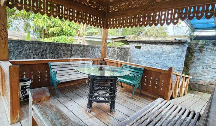 Buc!! Villa di Puncak Kota Bunga Cipanas