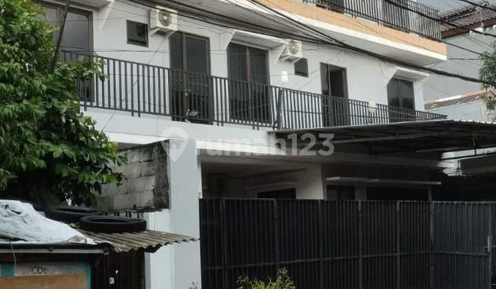 40-Room Furnished Boarding House in Central Jakarta 2