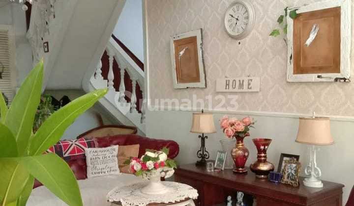 Wow!! Rumah Vintage Culture Skena di Jatibening Baru