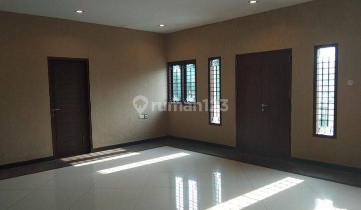 Rumah Inti Kota Komplek Elite Villa Polonia Indah, Medan Polonia 2