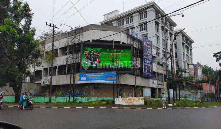 Tanah Komersial Hook Simpang 4 Jalan Putri Hijau, Medan Barat 2