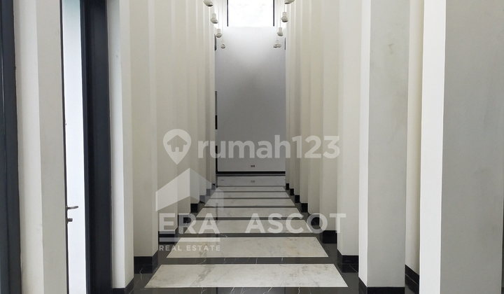 Rumah Mewah Lux Lokasi Elite Jalan Linggarjati, Medan Maimun Rumah Mewah Lux Lokasi Elite Jalan Linggarjati, Medan Maimun