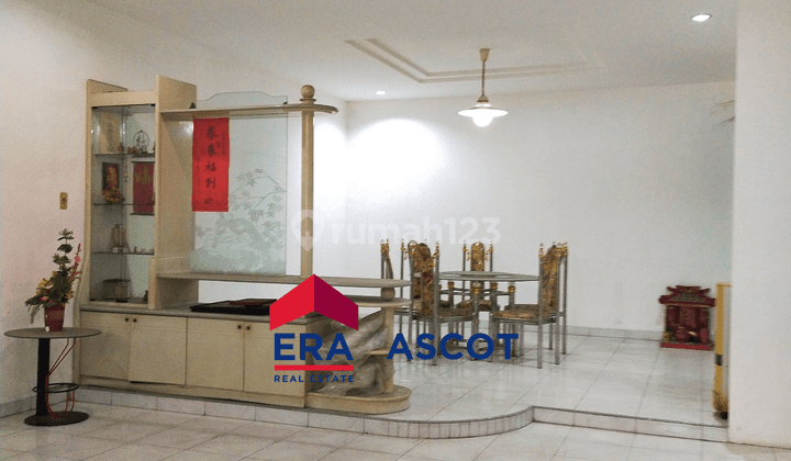 Rumah Inti Kota Komplek Villa Polonia Indah, Medan Polonia