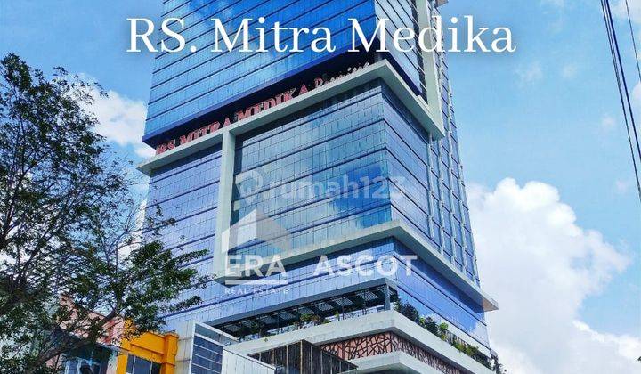 Rumah Inti Kota Komplek Elite D'Versailes, Medan Polonia 2