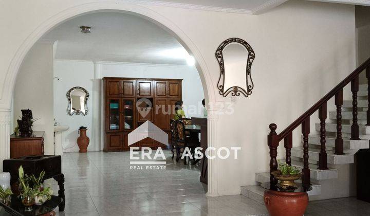 ruang keluarga rumah inti kota komplek tapol