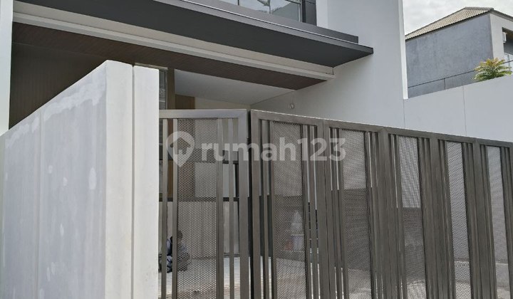 Rumah Baru Komplek Pondok Hijau Geger Kalong Dekat Bandung Utara