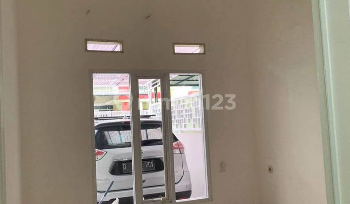Rumah 2 Lantai Semi Furnished Murah Cisaranten Arcamanik Bandung 2