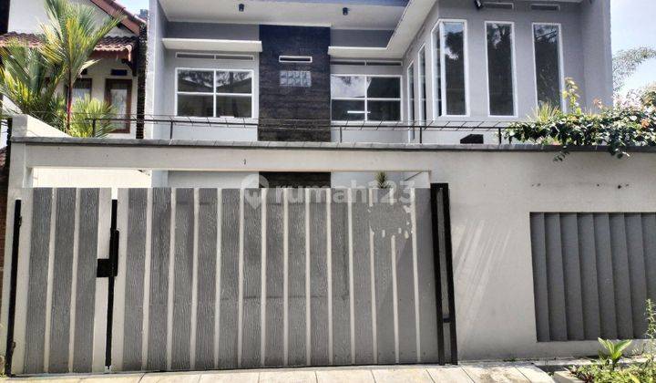 Rumah Bagus Kawasan Bandung Utara Di Setiabudhi Ada Kolam Renang 1