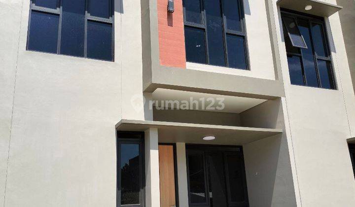 Rumah 2 Lantai Custom Strategis Di Depan Kiara Artha Park Bandung 1