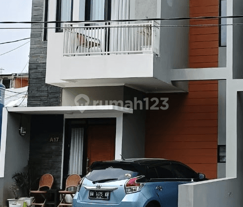 Rumah 2 Lantai Strategis Dekat Jalan Raya Tol Cileunyi Bandung 1