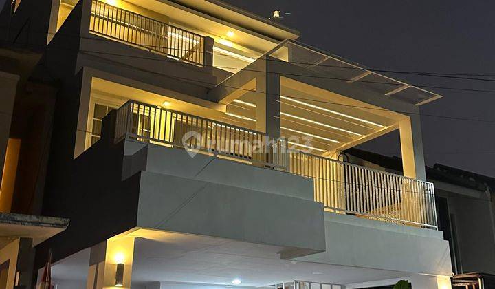 Rumah Lux Minimalis 2 Lantai Living Room Luas Di Antapani Kota Bandung 1