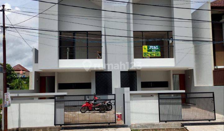 Rumah Minimalis Di Komplek Exclusive Di Taman Holis Indah Bandung 1