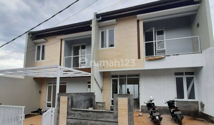 Rumah Bagus Modern Di Padasuka Cibeunying Kidul Bandung Utara SHM 1