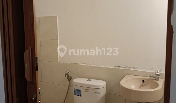 Modern Tropical House in Setiabudi Isola Complex, Bandung, with Freehold Certificate (SHM) 2