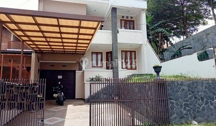 Rumah Modern Terawat Di Perumahan Gegerkalong Sukasari Bandung 1