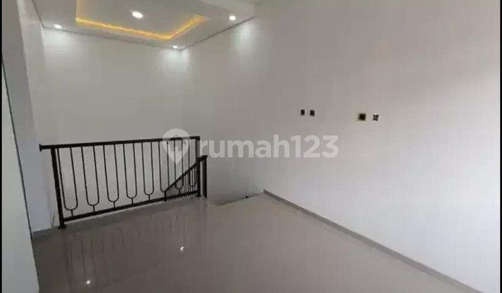 Rumah Villa Minimalis Kawasan Setiabudi Lembang Bandung Utara SHM 2