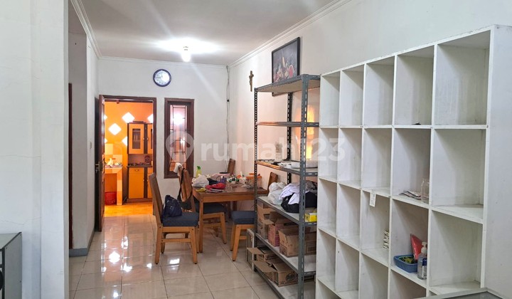 Rumah dan Ruang Usaha Di Jalan Utama Jatihandap Cicaheum Bandung 2