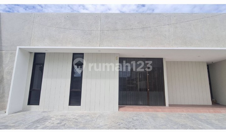 Strategic New House Suitable for Business in Regol Area, Wings BKR Bandung, Freehold Title 2