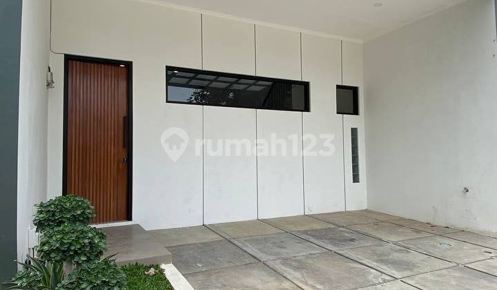 Ready-to-Occupy Cluster House in Cisaranten Kulon, Arcamanik, Bandung with SHM 2