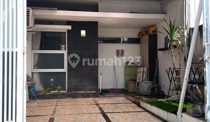 Rumah Bagus Terawat 2,5 Lantai Komplek Cisaranten Permata Bandung Rumah Bagus Terawat 2,5 Lantai Komplek Cisaranten Permata Bandung
