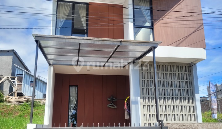 Two-Story House in Cipadati Cinunuk, Near Cibiru, East Bandung, with Freehold Title 2