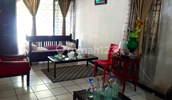 Well-Maintained House in the Sanggar Hurip Complex, Jatisari, Buah Batu, Bandung 2