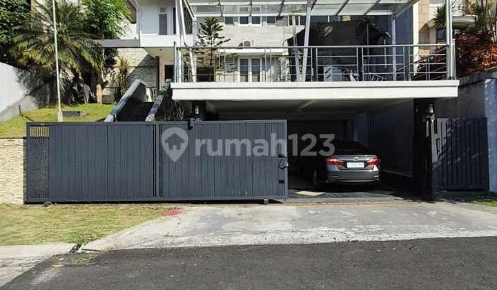 Rumah Mewah Kawasan Premium Exclusive Setraduta Sarijadi Bandung