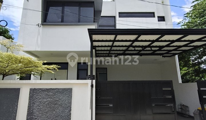 Rumah Exclusive Sarijadi Gegerkalong Dekat Setiabudi Upi Bandung Rumah Exclusive Sarijadi Gegerkalong Dekat Setiabudi Upi Bandung