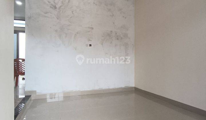 Rumah Minimalis Komplek Exclusive Setraduta Setiabudi Bandung SHM 2