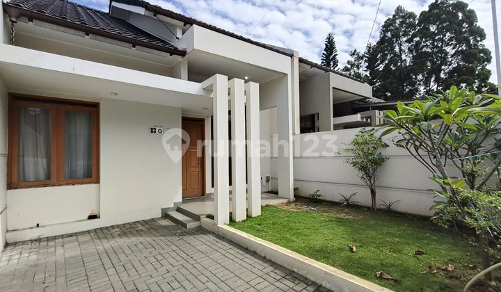 Rumah Downslope Bagus Area Geger Kalong Dekat Setiabudi Bandung