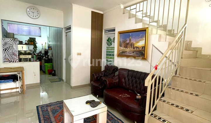 Rumah Bagus Terawat 2,5 Lantai Komplek Cisaranten Permata Bandung 2