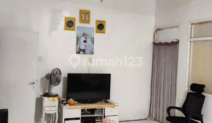 Nice House 1.5 Floors on Jakarta Street, Antapani Tengah, Bandung City. 2