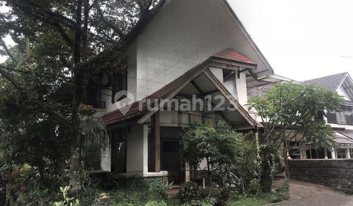 Rumah Bagus Terawat Dalam Cluster Tubagus Ismail Dago Bandung SHM 2