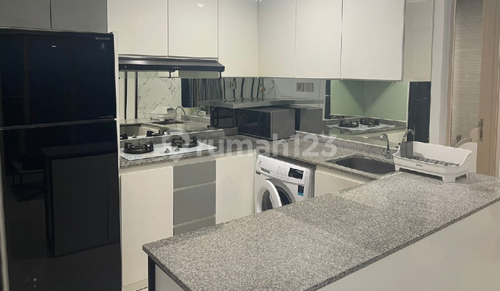 Luxury Living La Riz - 2BR Furnished 37th Floor, Mountain View