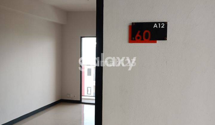 Apartemen Baru Gress 2Br di Amega Crown dekat ke bandara Juanda International, RS Mitra Keluarga 1