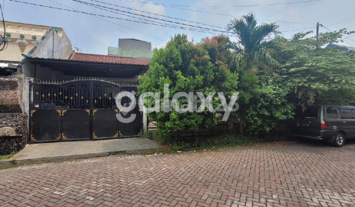 Hunian  dengan lokasi premium, nyaman untuk keluarga besar dan bernilai tinggi