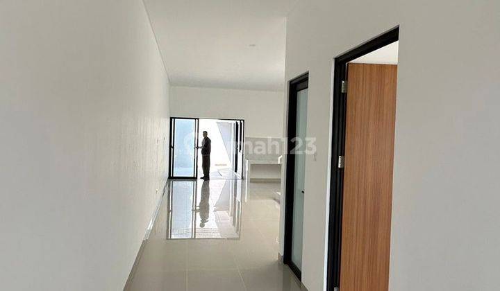 Dijual 1 Rumah Modern Minimalis 2Lantai  Meruya Utara  2