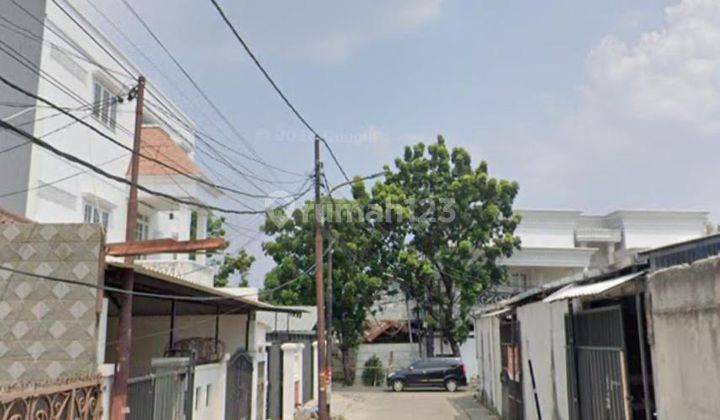 Dijual Rumah Classic Europe 2 Lantai Meruya Utara jakbar 2