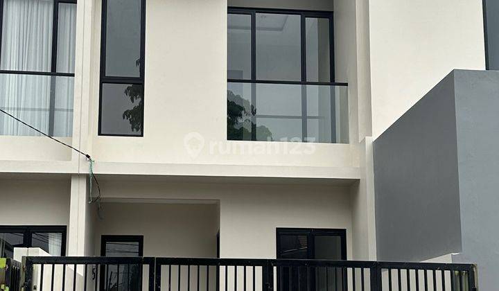 Dijual Rumah Baru 2 Lantai Meruya Utara Under 2m Jakbar 1