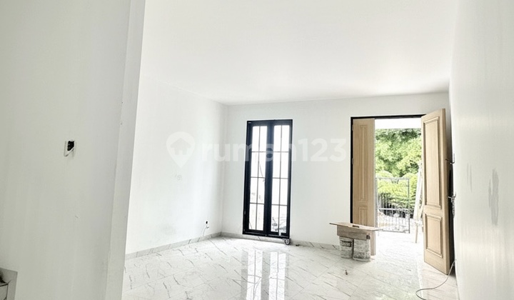 For Sale 2-Story House in Asri Location, North Meruya, West Jakarta 2