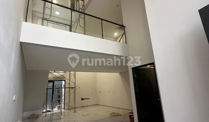 Dijual Rumah Custom Lebar 6 di Meruya Utara Jakarta Barat Dijual Rumah Custom Lebar 6 di Meruya Utara Jakarta Barat