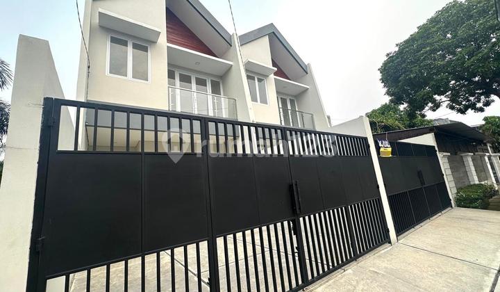 Dijual Rumah Rapi Siap Huni Meruya Utara Jakarta Barat Dijual Rumah Rapi Siap Huni Meruya Utara Jakarta Barat