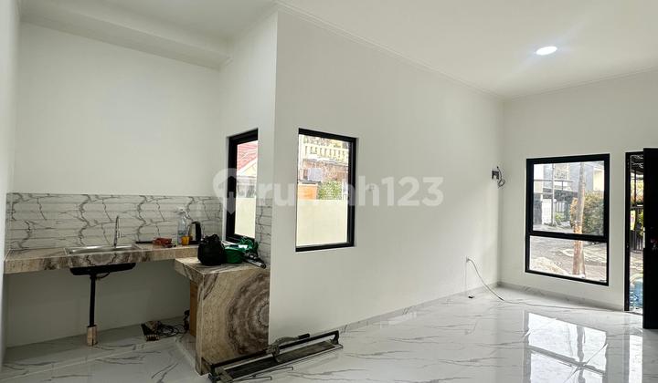 Dijual Rumah Hook Metland Puri One Gate System 2