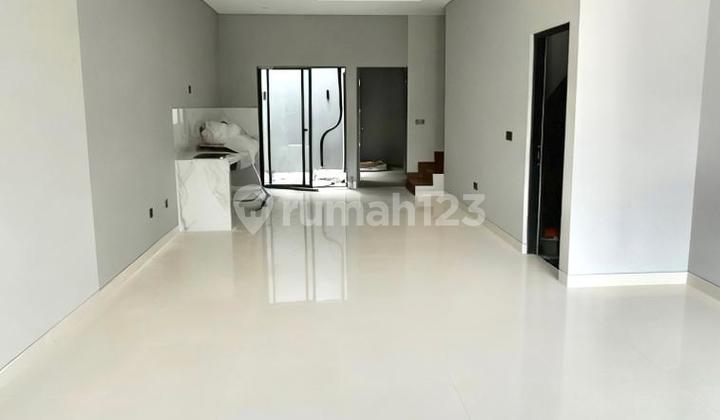 Dijual Rumah Custom 2 Lantai Meruya Utara Jakarta Barat 2
