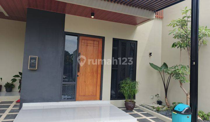 Rumah 2 Lantai 600 jt-an di Gedongan Colomadu 5 menit Toll Klodran 2