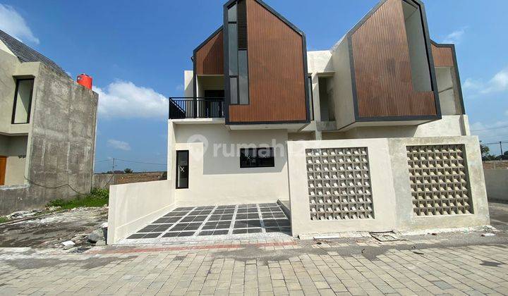 Rumah 2 Lantai Cluster Exclusive di Colomadu Dekat Bandara Shm 1