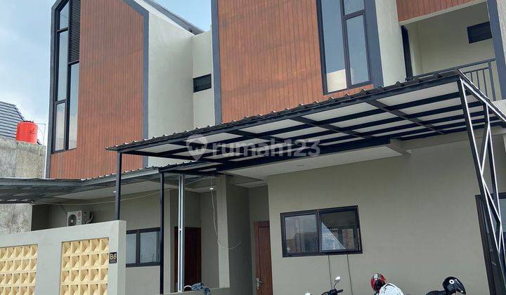 Rumah 2 Lantai di Paulan Colomadu 500m Dari Jln Raya 1