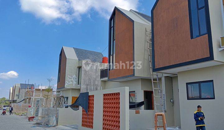 Rumah 2 Lantai Dekat Dengan Rumah Pensiunan Pak Jokowi Solo 1