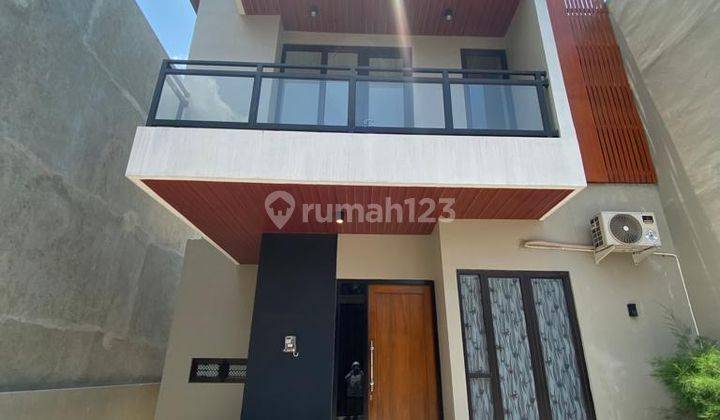 Rumah 2 Lantai Hanya 500 Jutaan Dekat Hotel Alana Solo 1